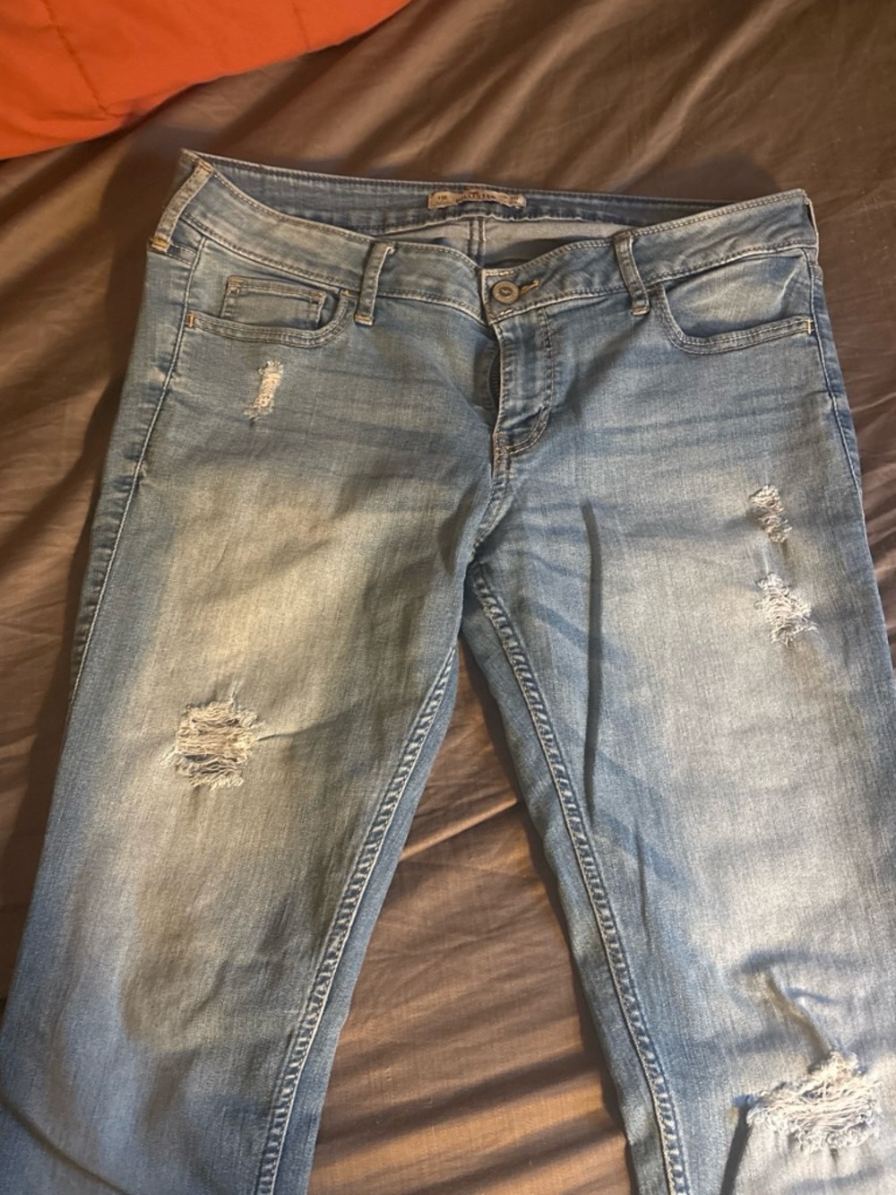 Vintage Hollister Women's Light Blue Skinny Distressed Jeans